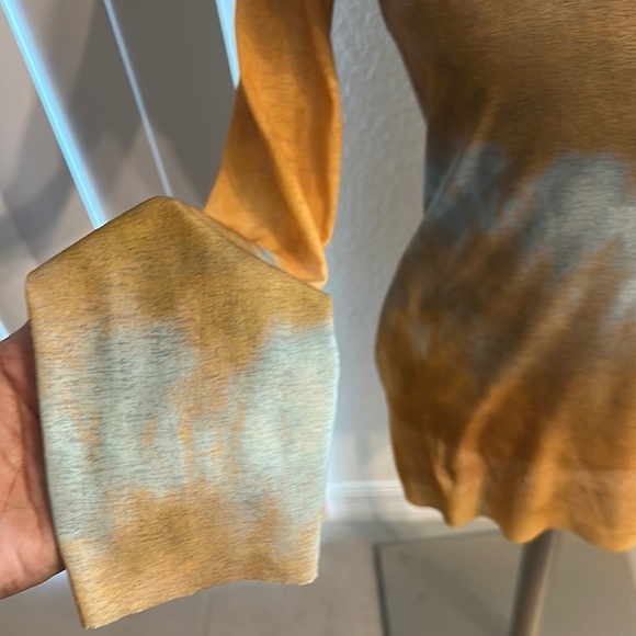 ZARA W/B COLLECTION FITTED GOLD & YELLOW BLOUSE ARTISTIC DESIGN GUC SZ S - Picture 3 of 9